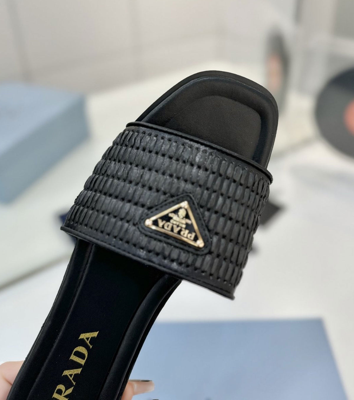 Rafia sandals