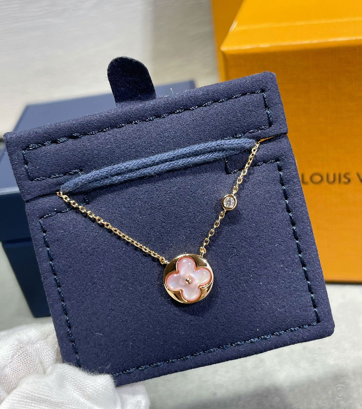 Колие Color Blossom BB Sun