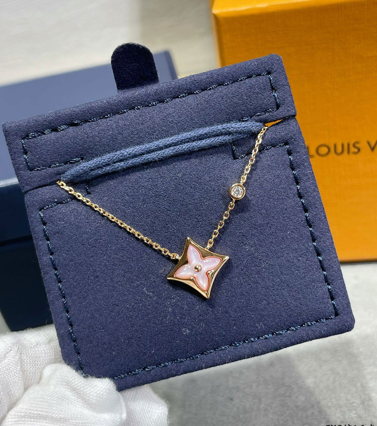 Колие Color Blossom BB Star