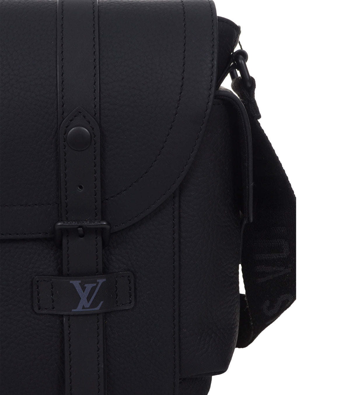 Мъжка чанта за през рамо