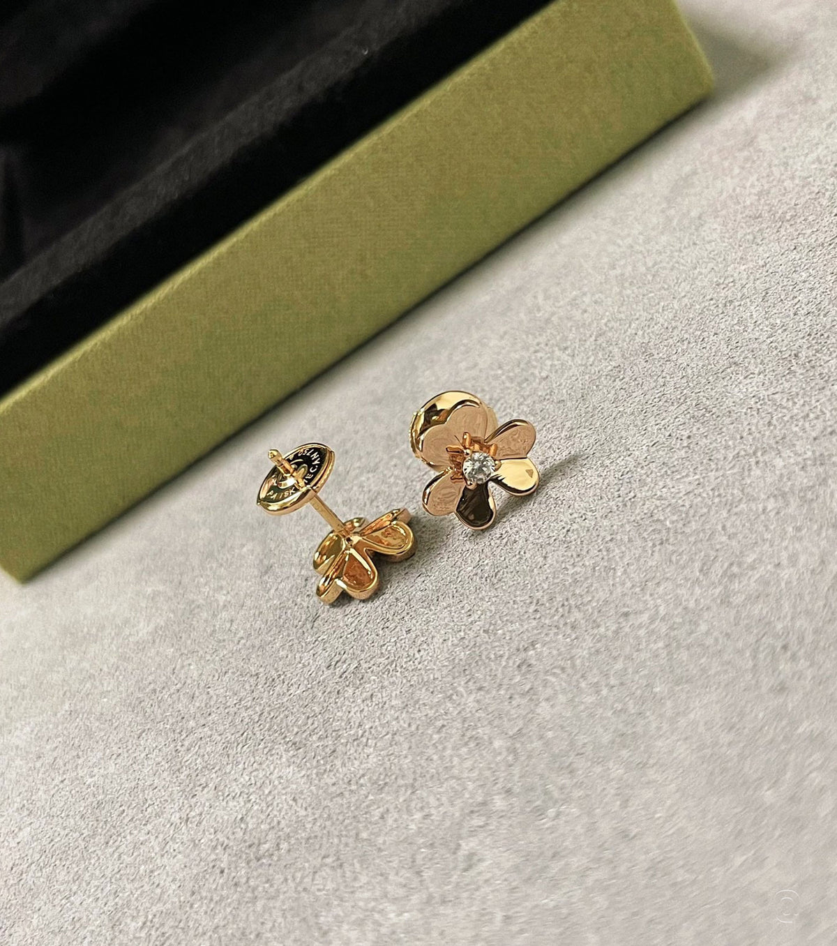 Frivole earrings mini