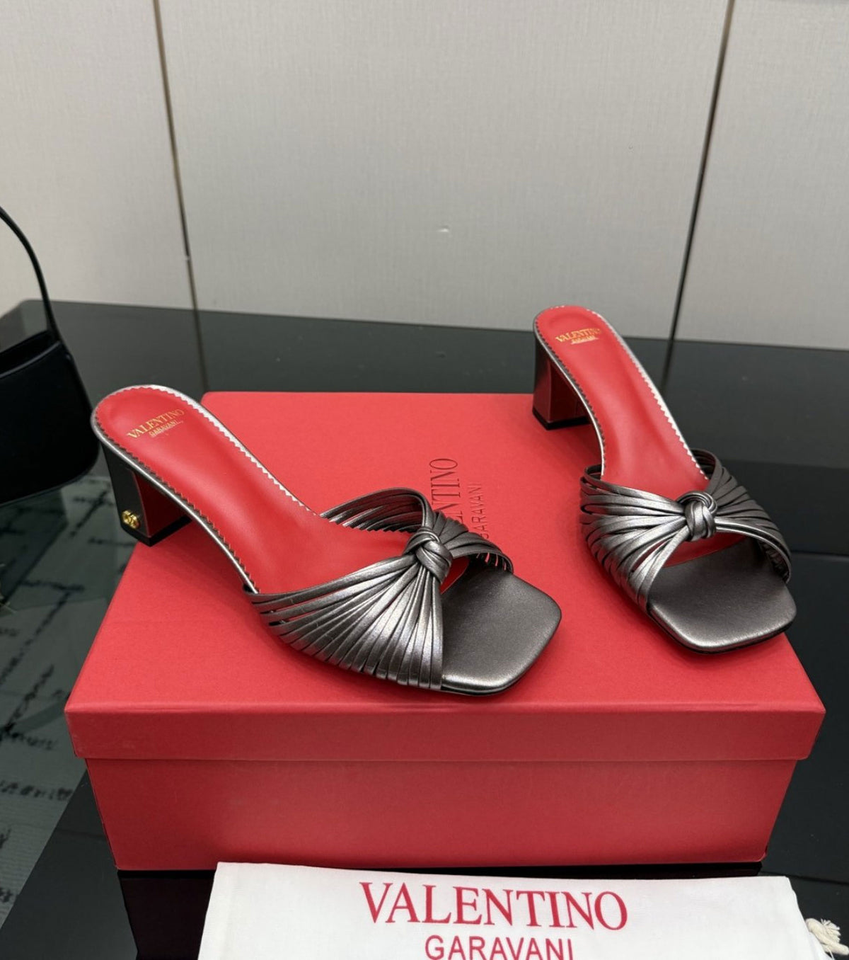Annet Sandals