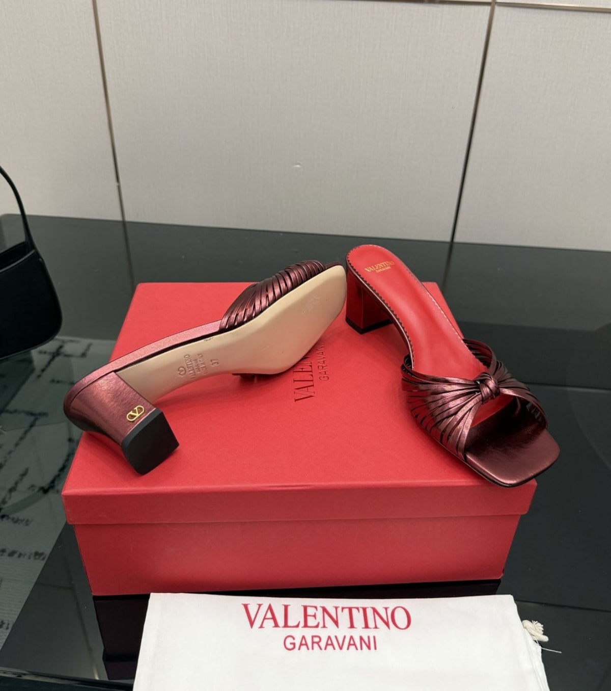 Annet Sandals