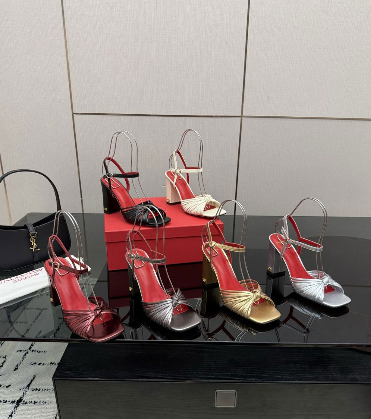 Annet Sandals