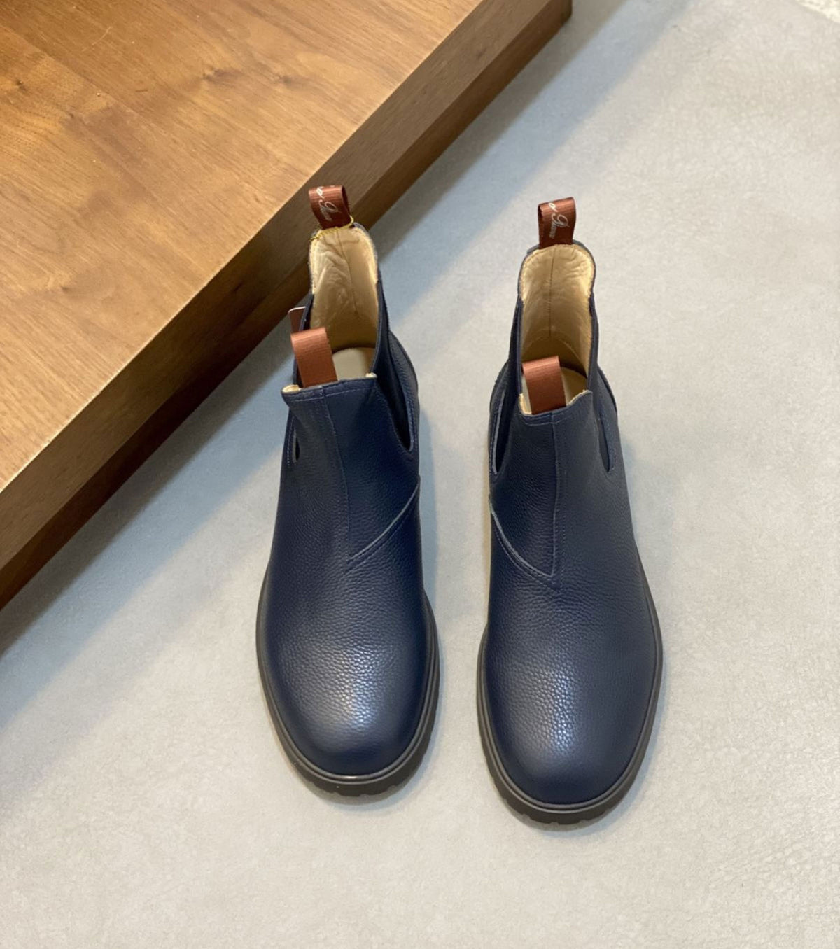 Dover Walk Leather Chelsea Boots