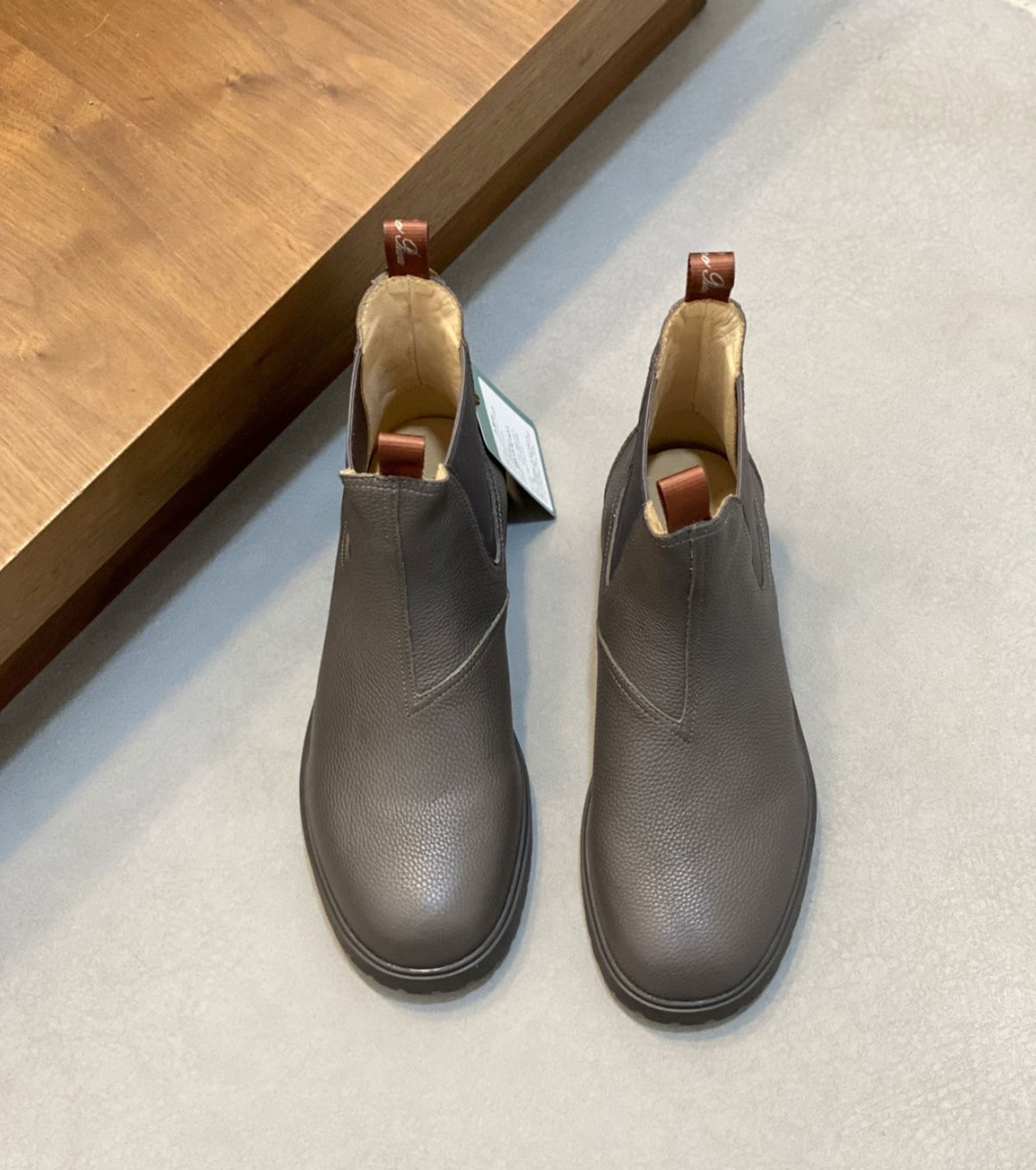 Dover Walk Leather Chelsea Boots