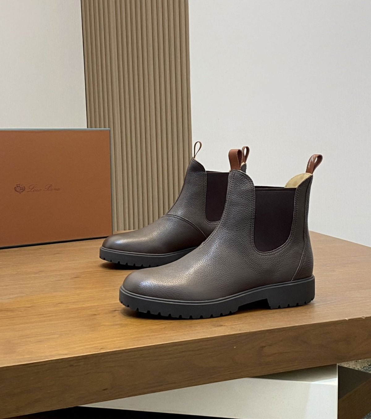 Dover Walk Leather Chelsea Boots