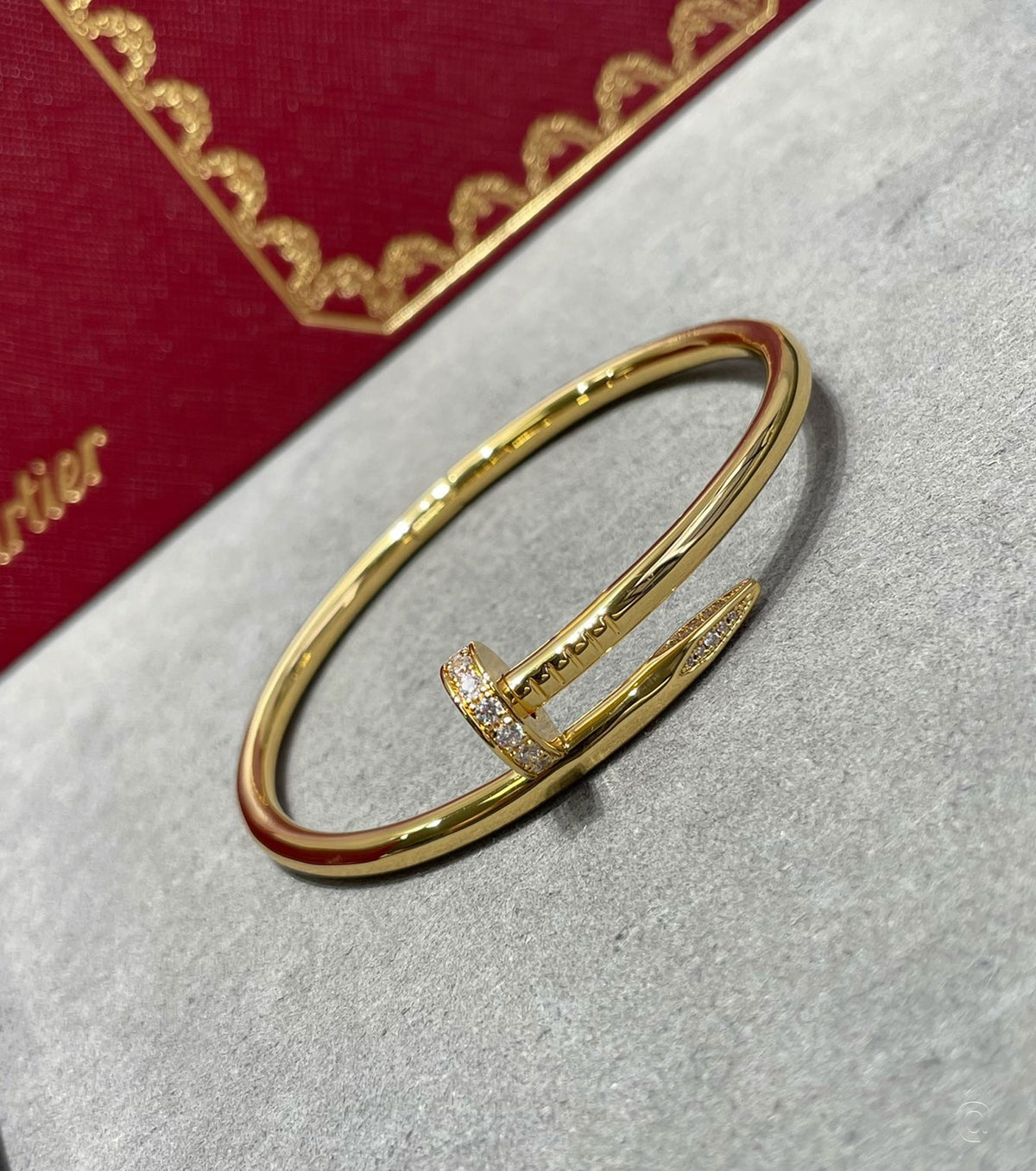 Гривна Juste un Clou