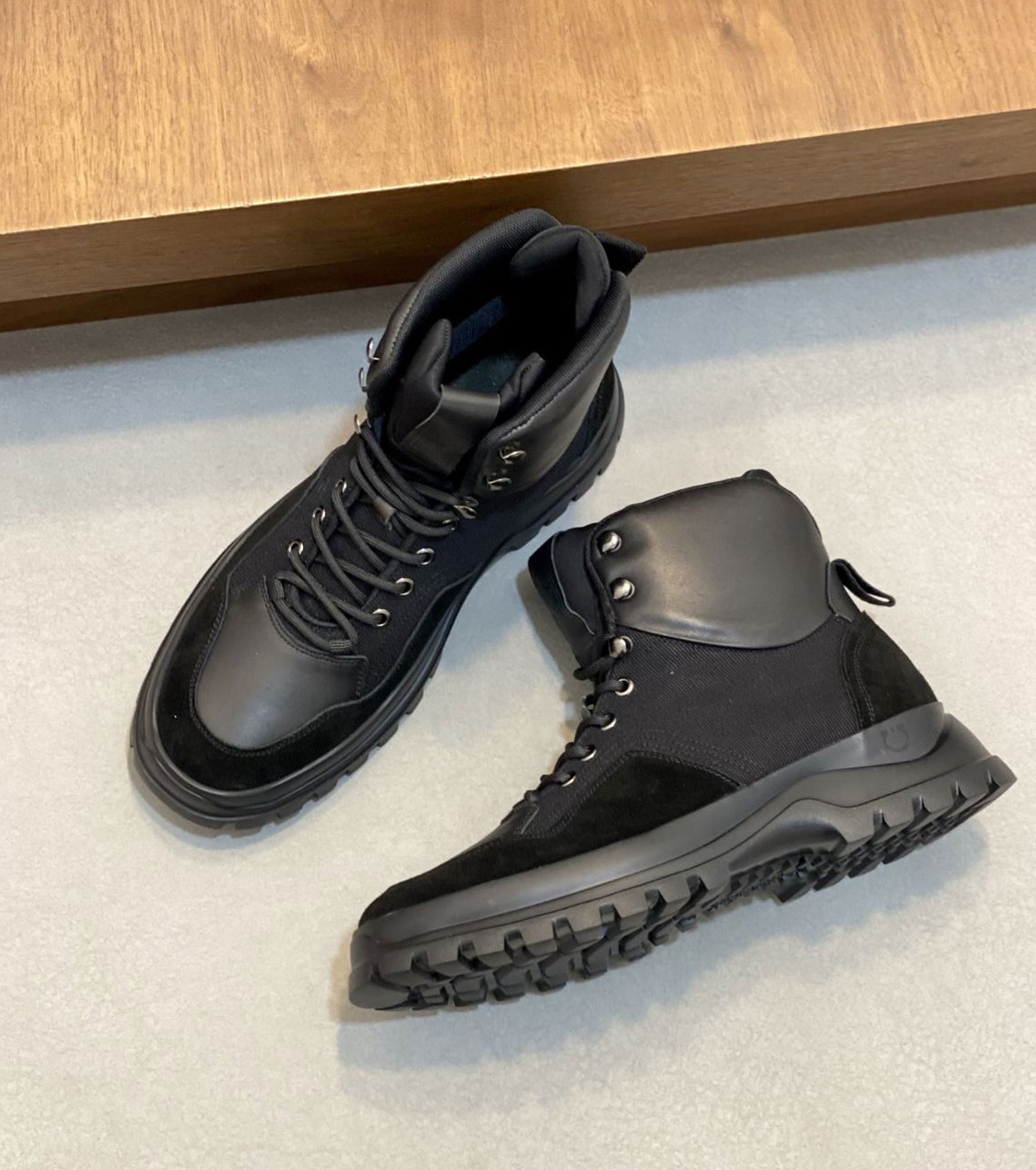 SALVATORE FERRAGAMO ОБУВКИ С ПОРЪЧКА