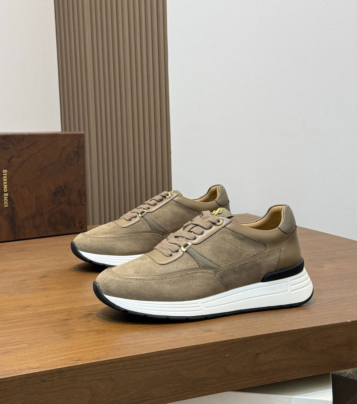 Кожени маратонки