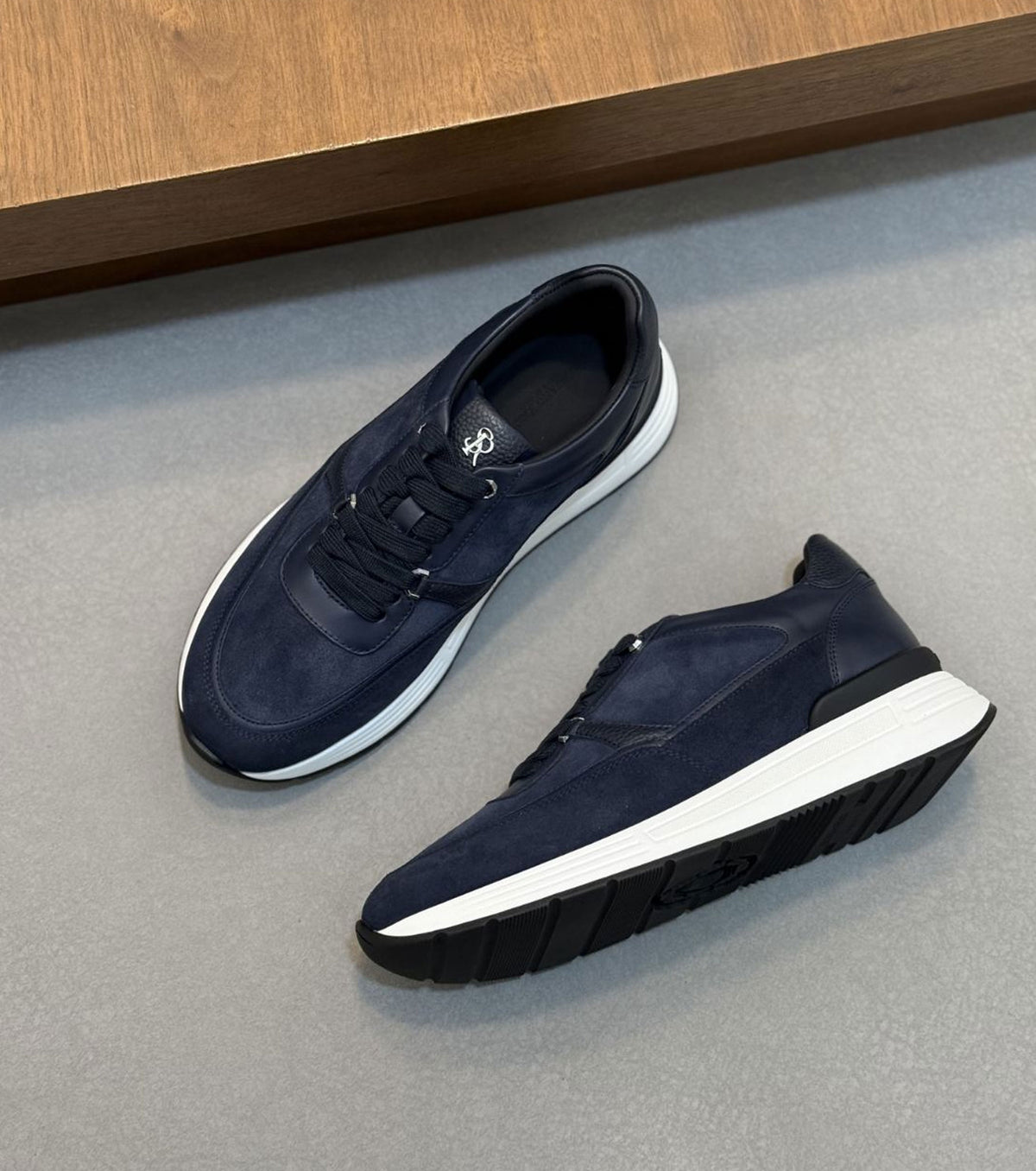 Кожени маратонки