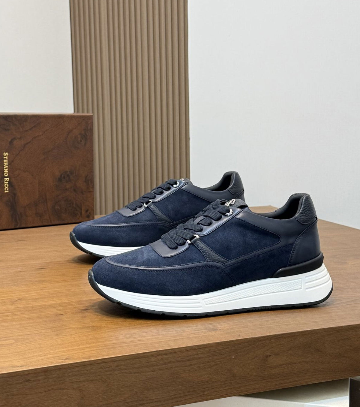 Кожени маратонки