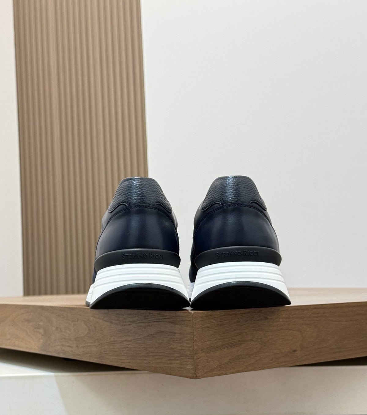 Кожени маратонки