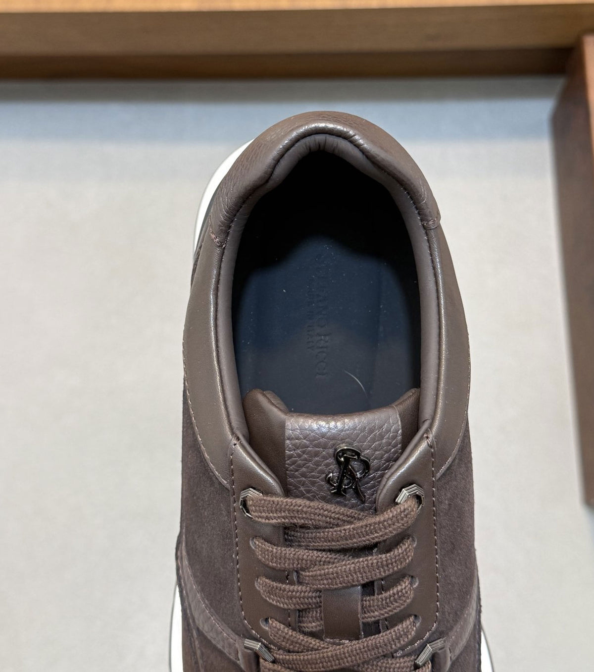 Кожени маратонки