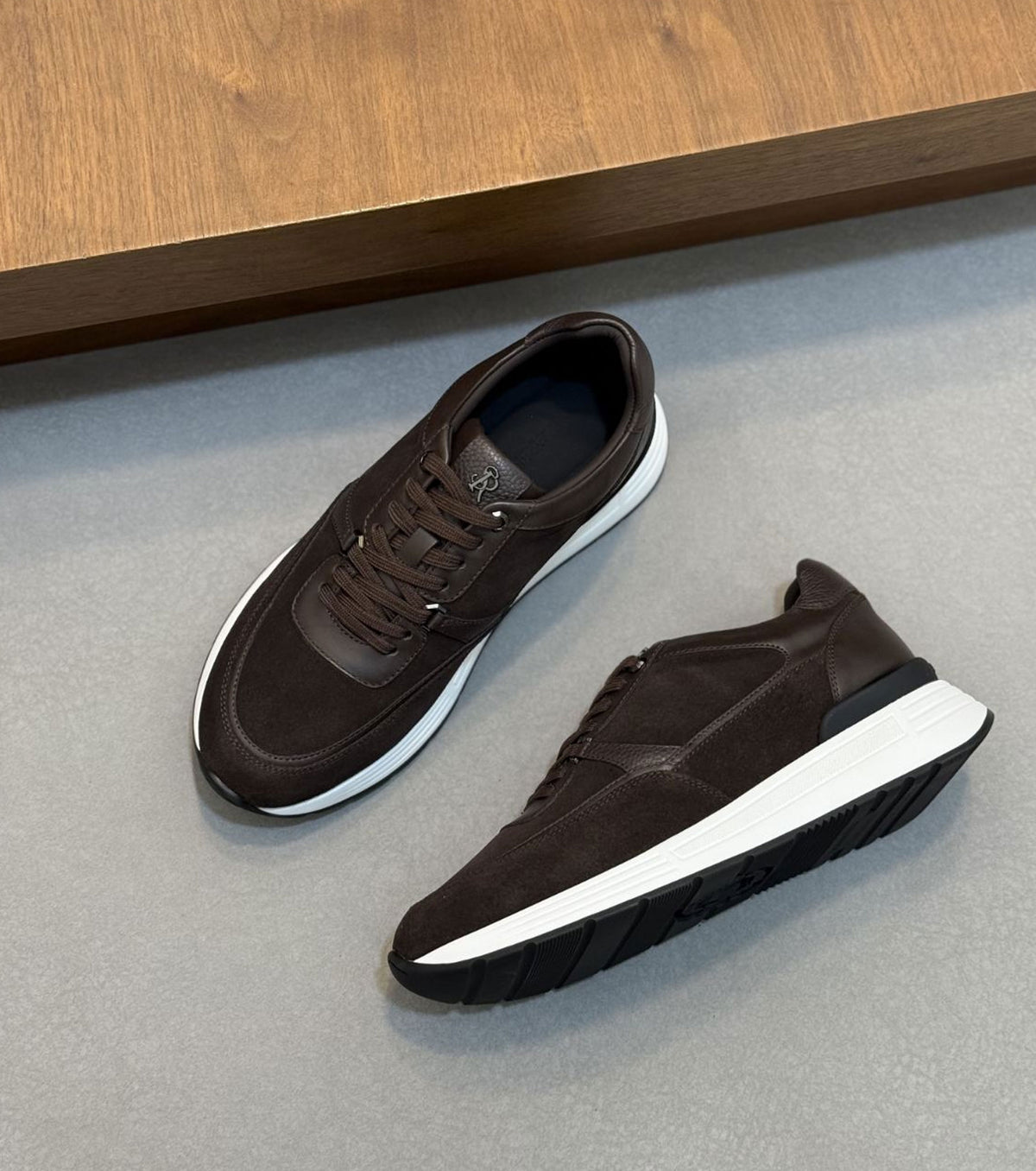 Кожени маратонки