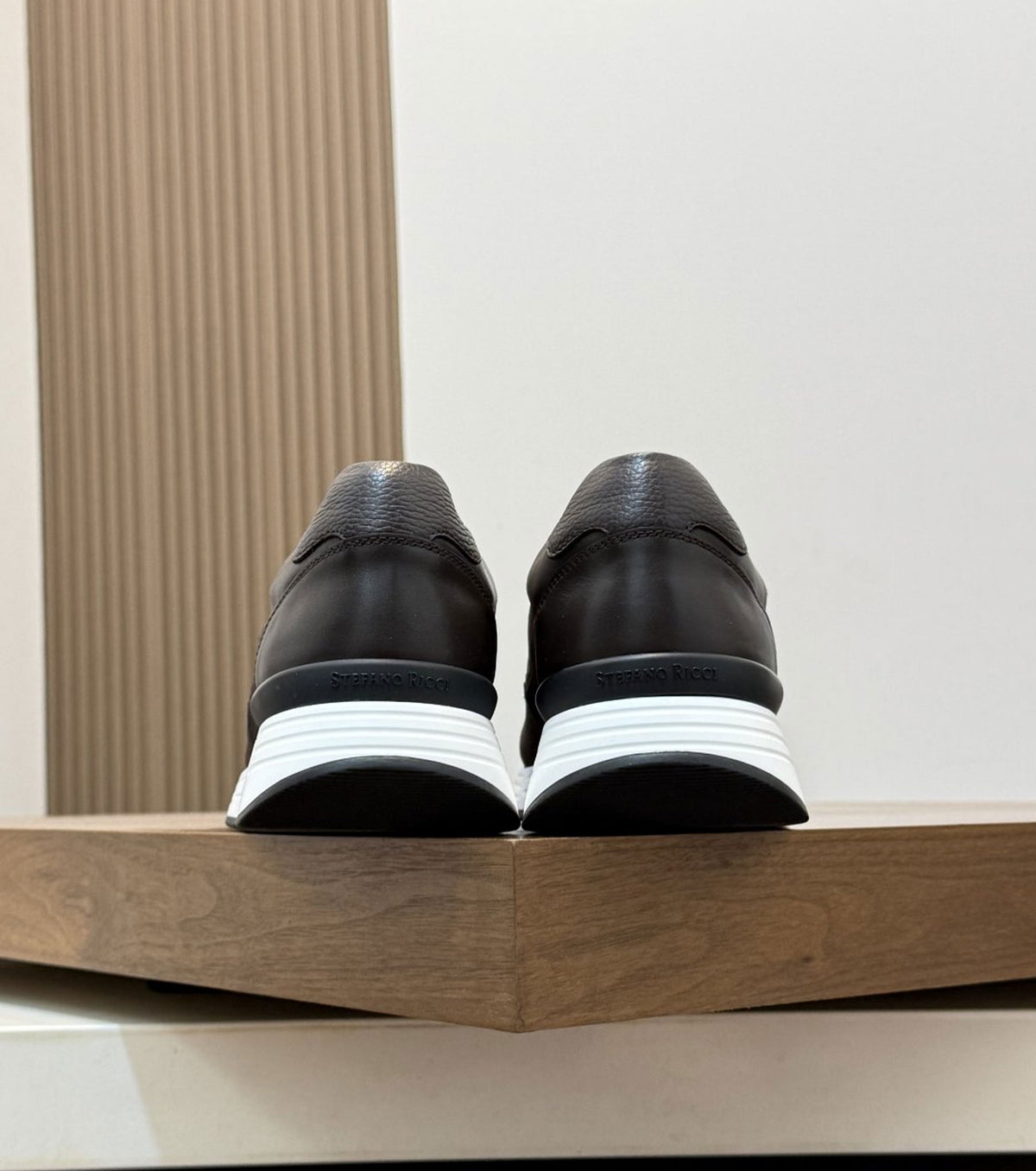 Кожени маратонки