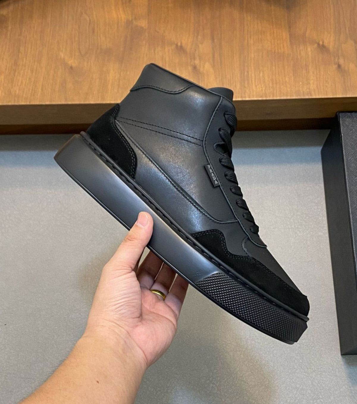 High Leather Sneaker