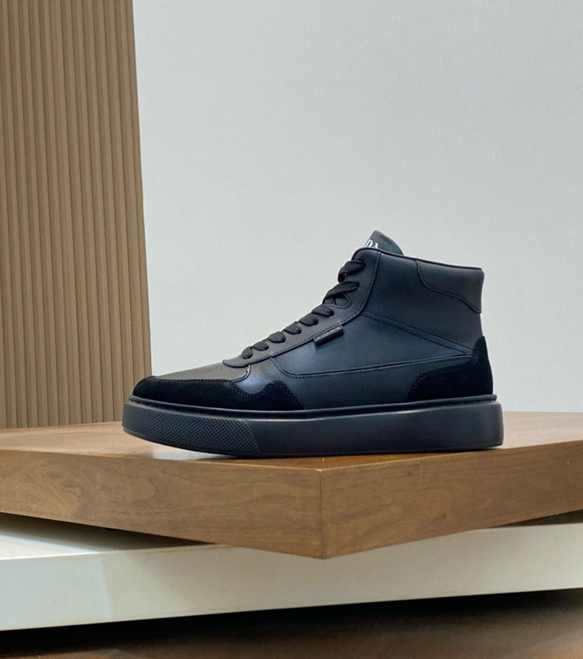 High Leather Sneaker