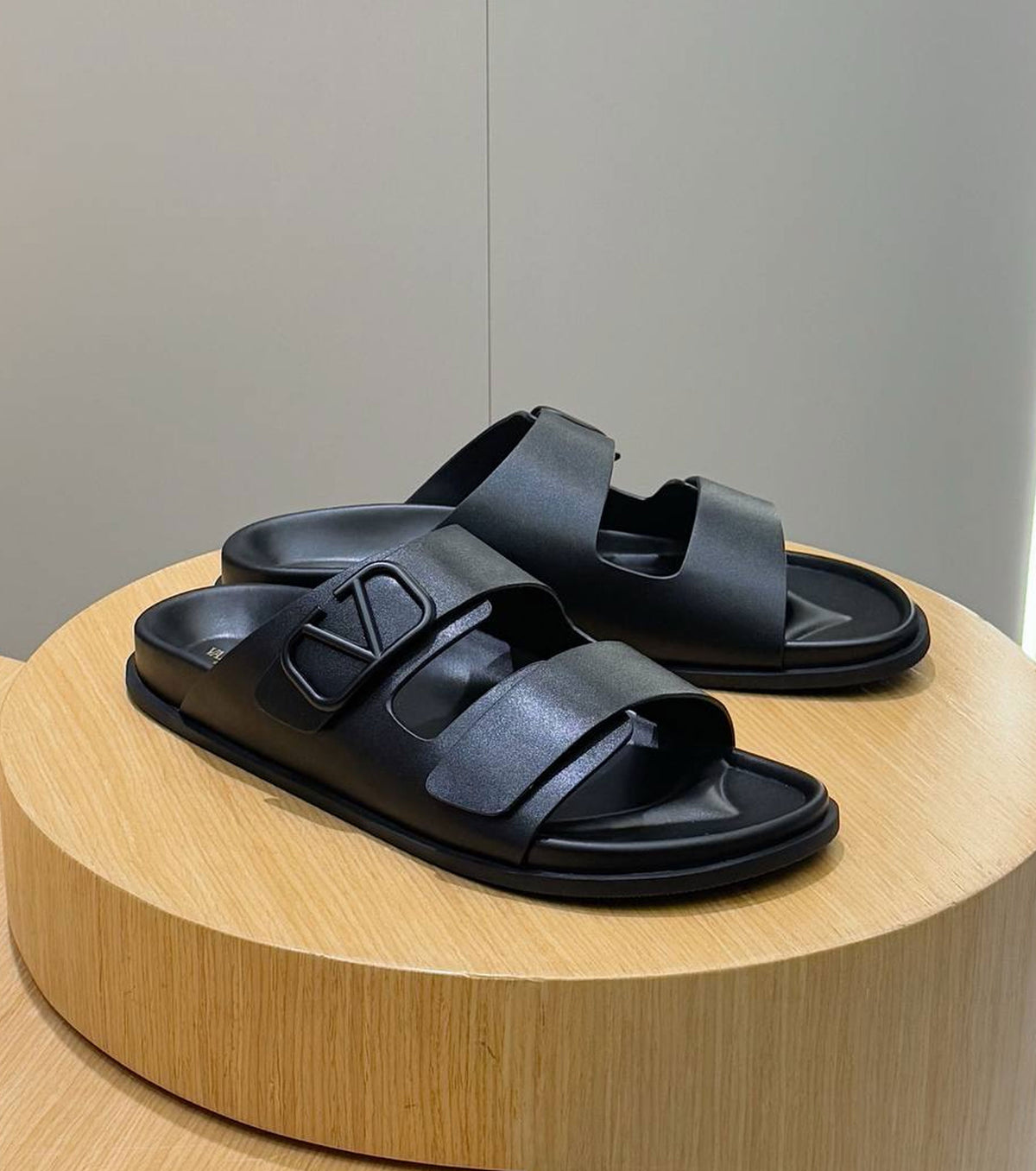 VLogo Toile double-strap sandals