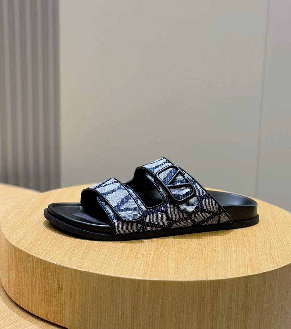 VLogo Toile double-strap sandals