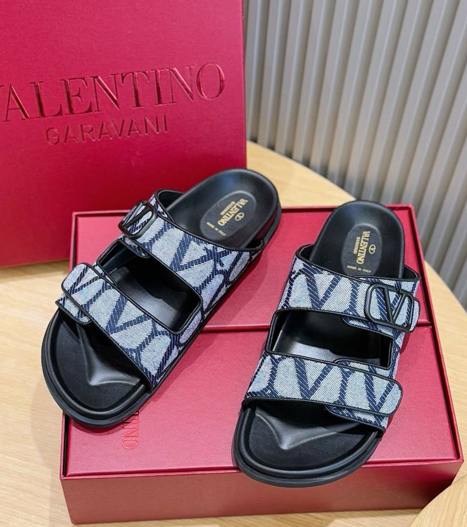 VLogo Toile double-strap sandals