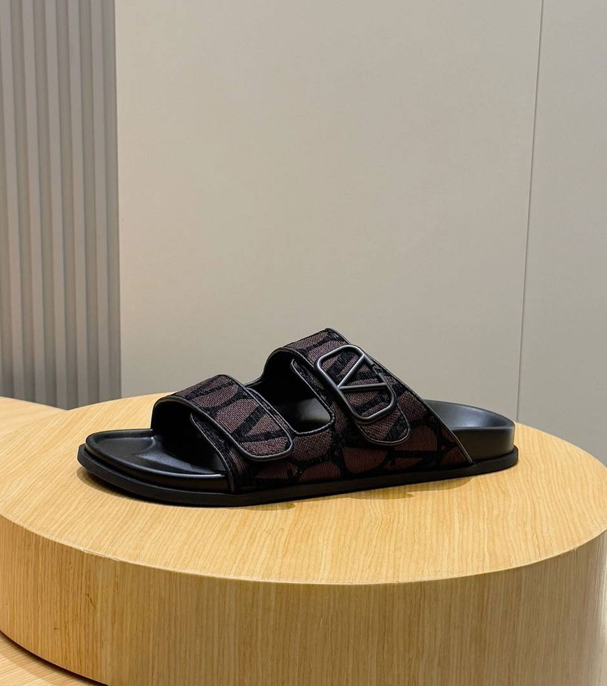 VLogo Toile double-strap sandals