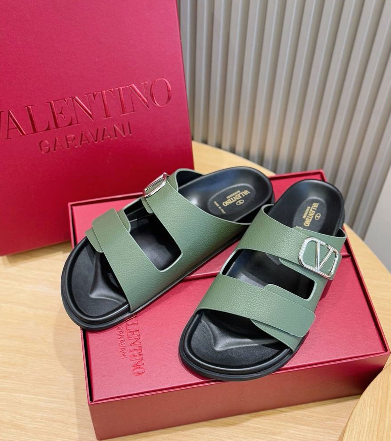 VLogo Toile double-strap sandals