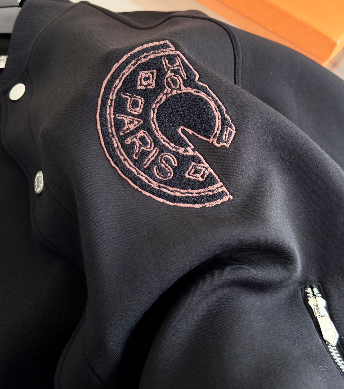 Мъжки бомбър