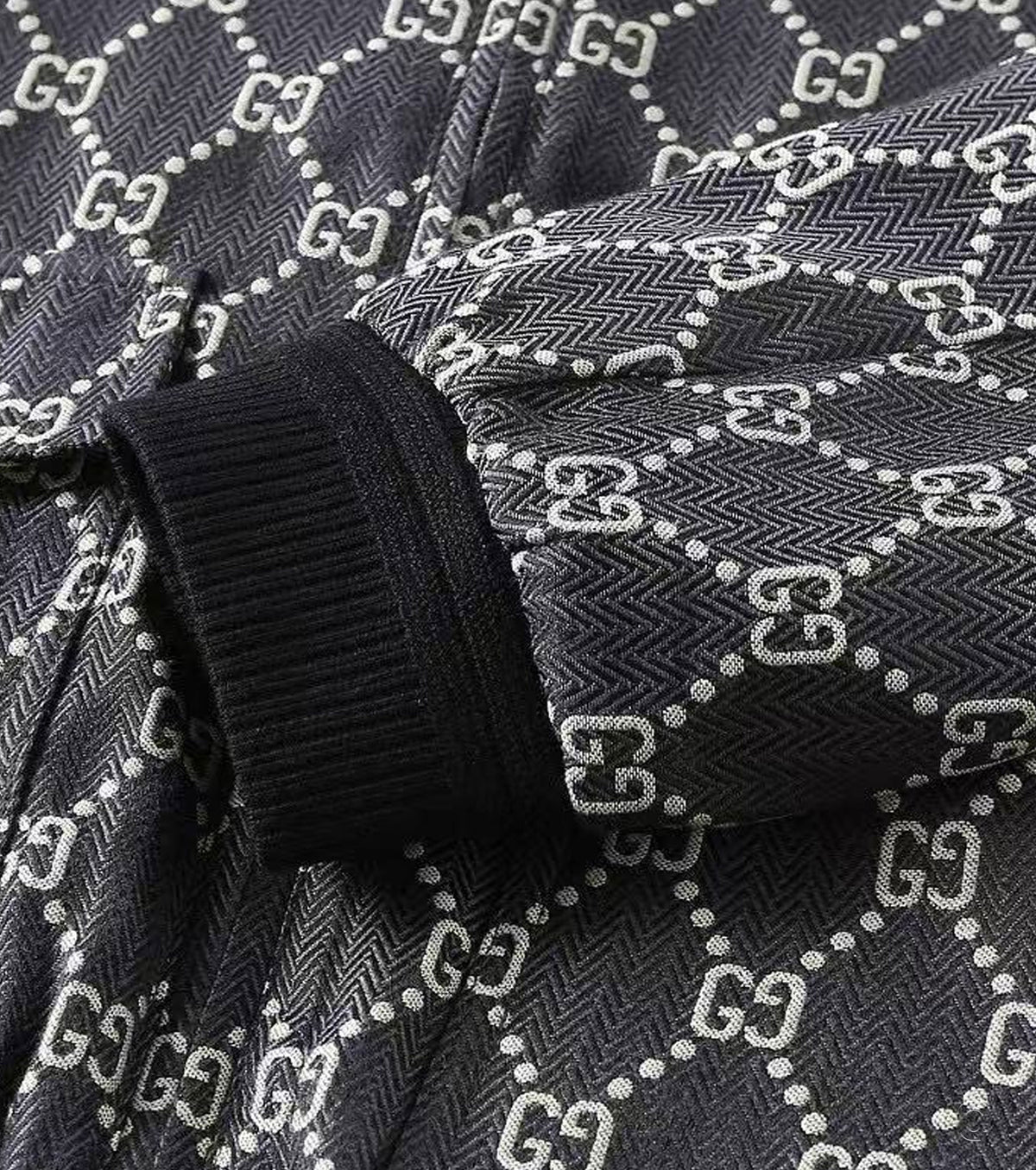 Мъжки бомбър