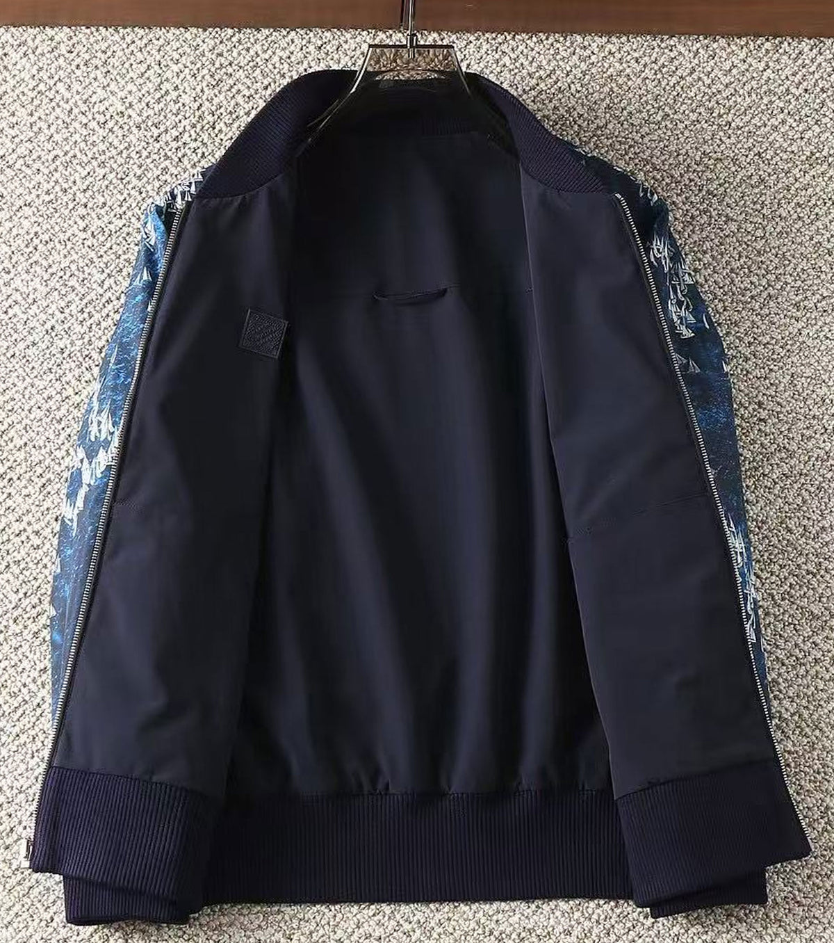 Мъжки бомбър