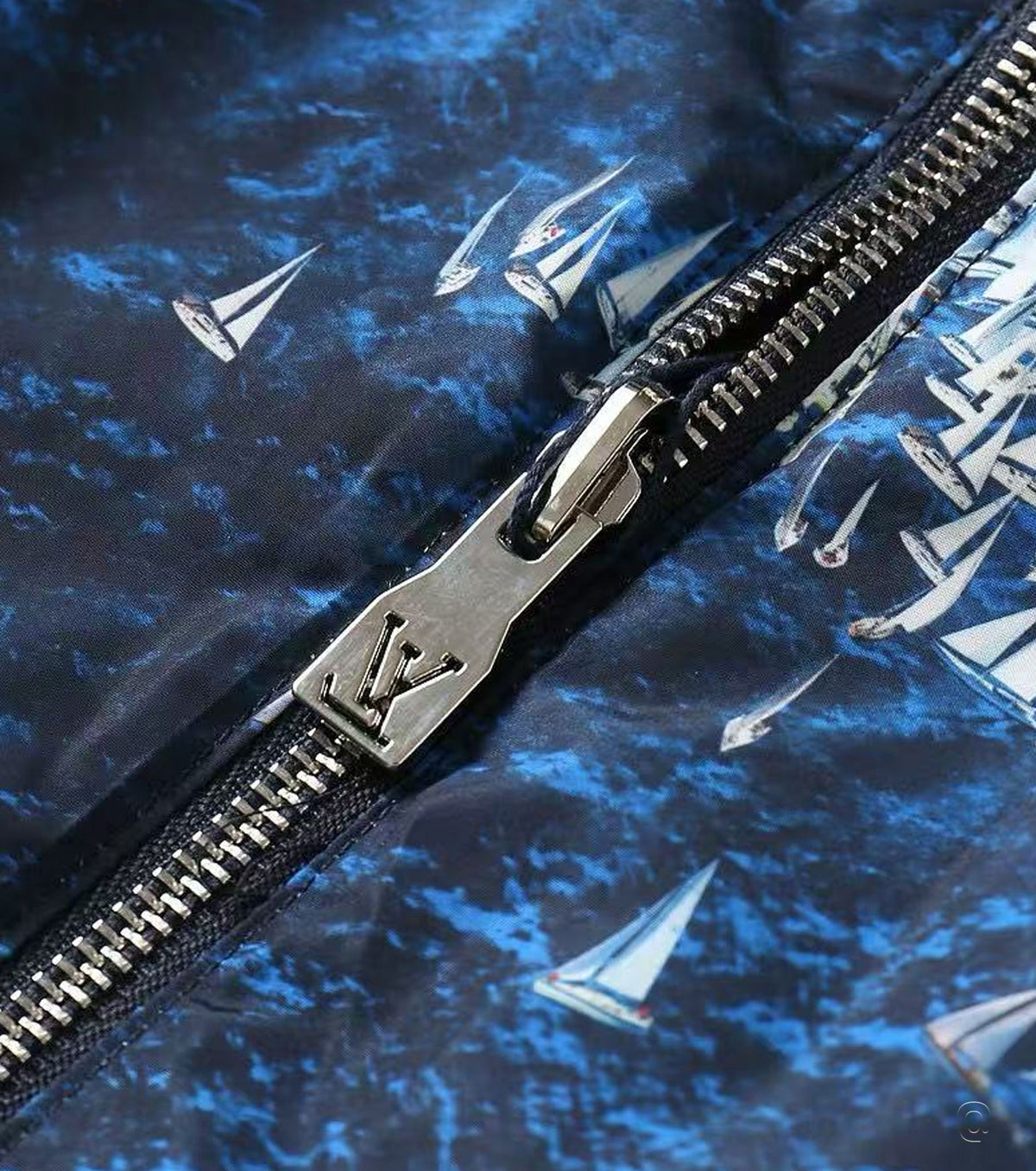 Мъжки бомбър