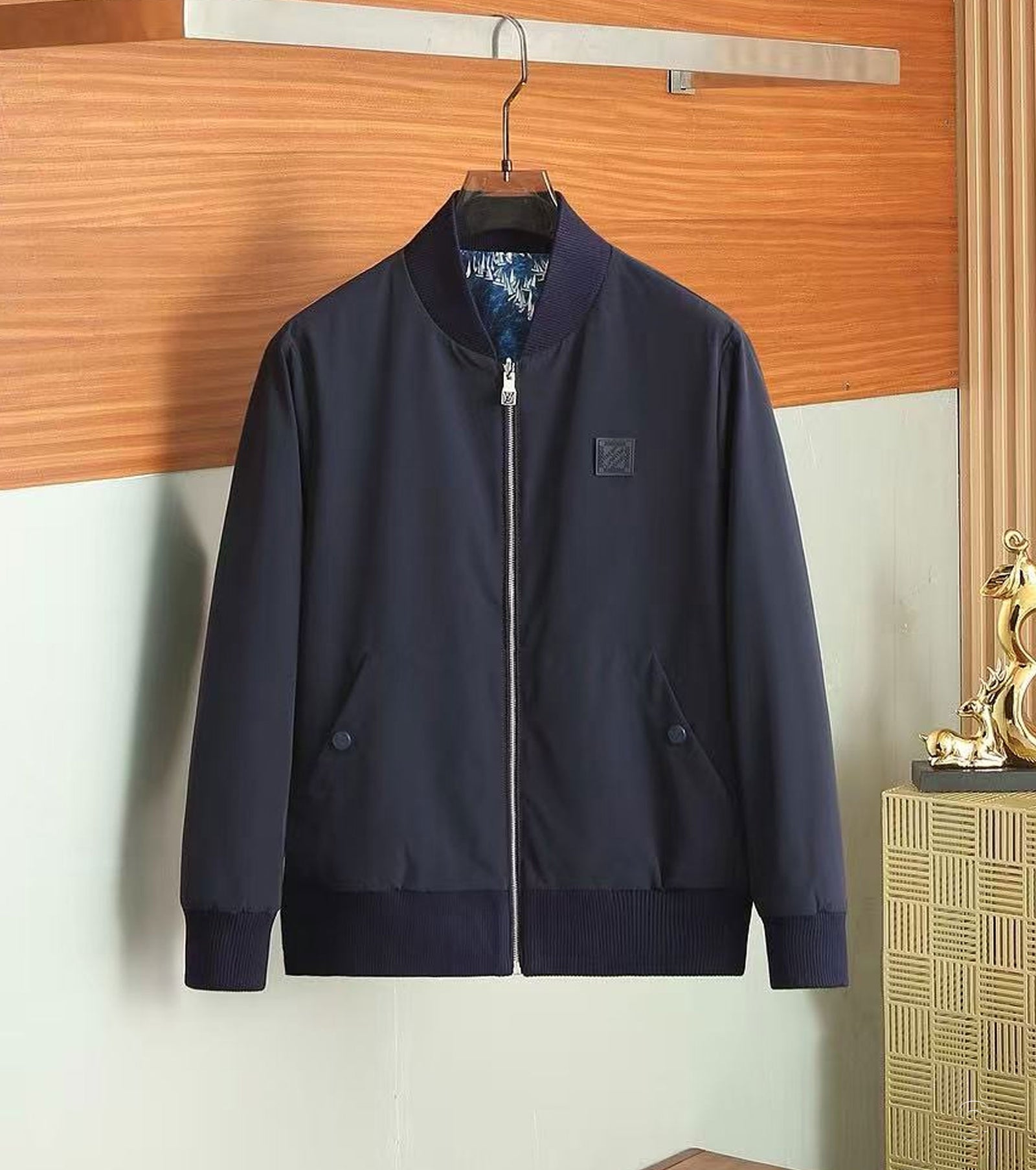 Мъжки бомбър