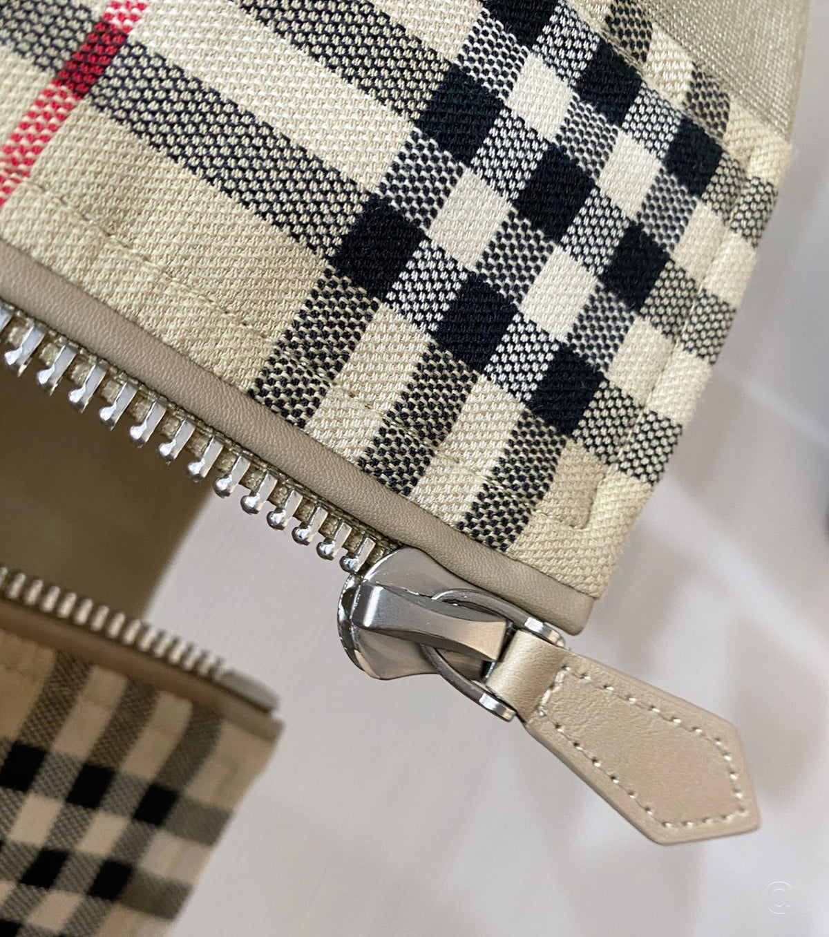 Преходно яке