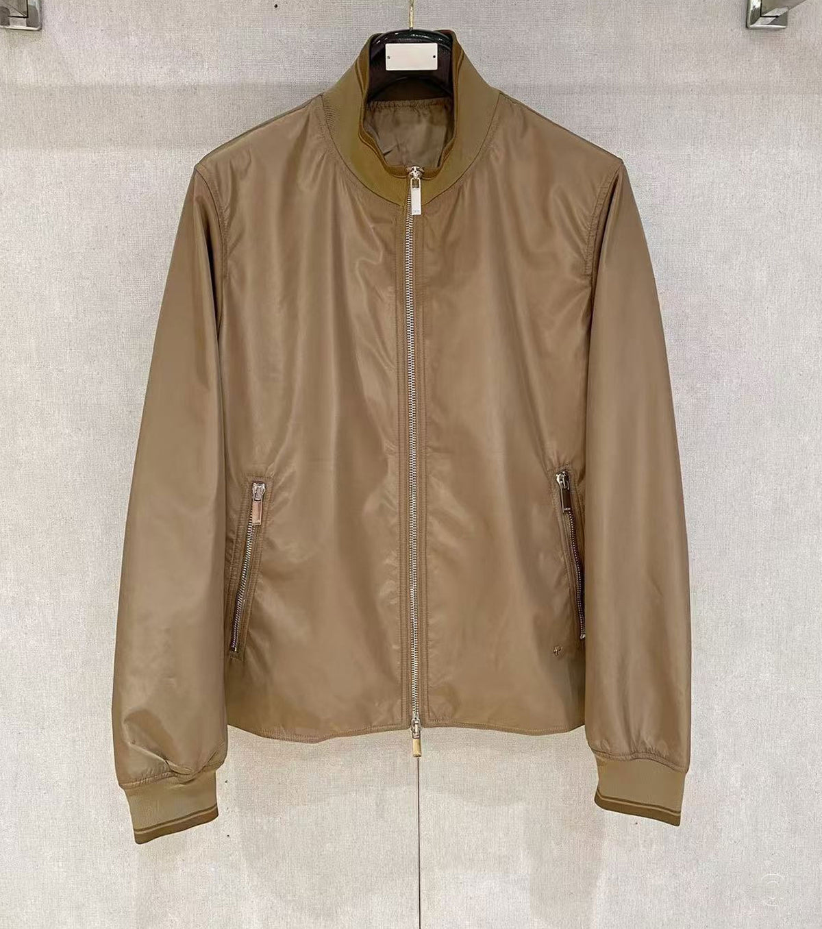 Мъжка ветровка