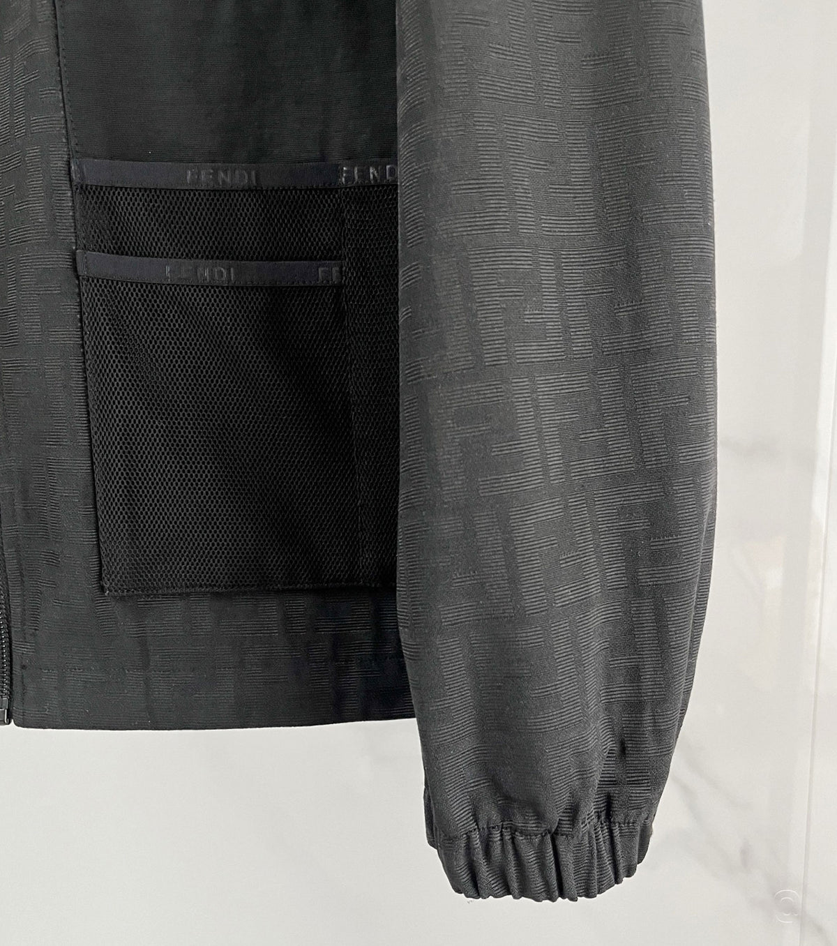 Преходно жакардово яке