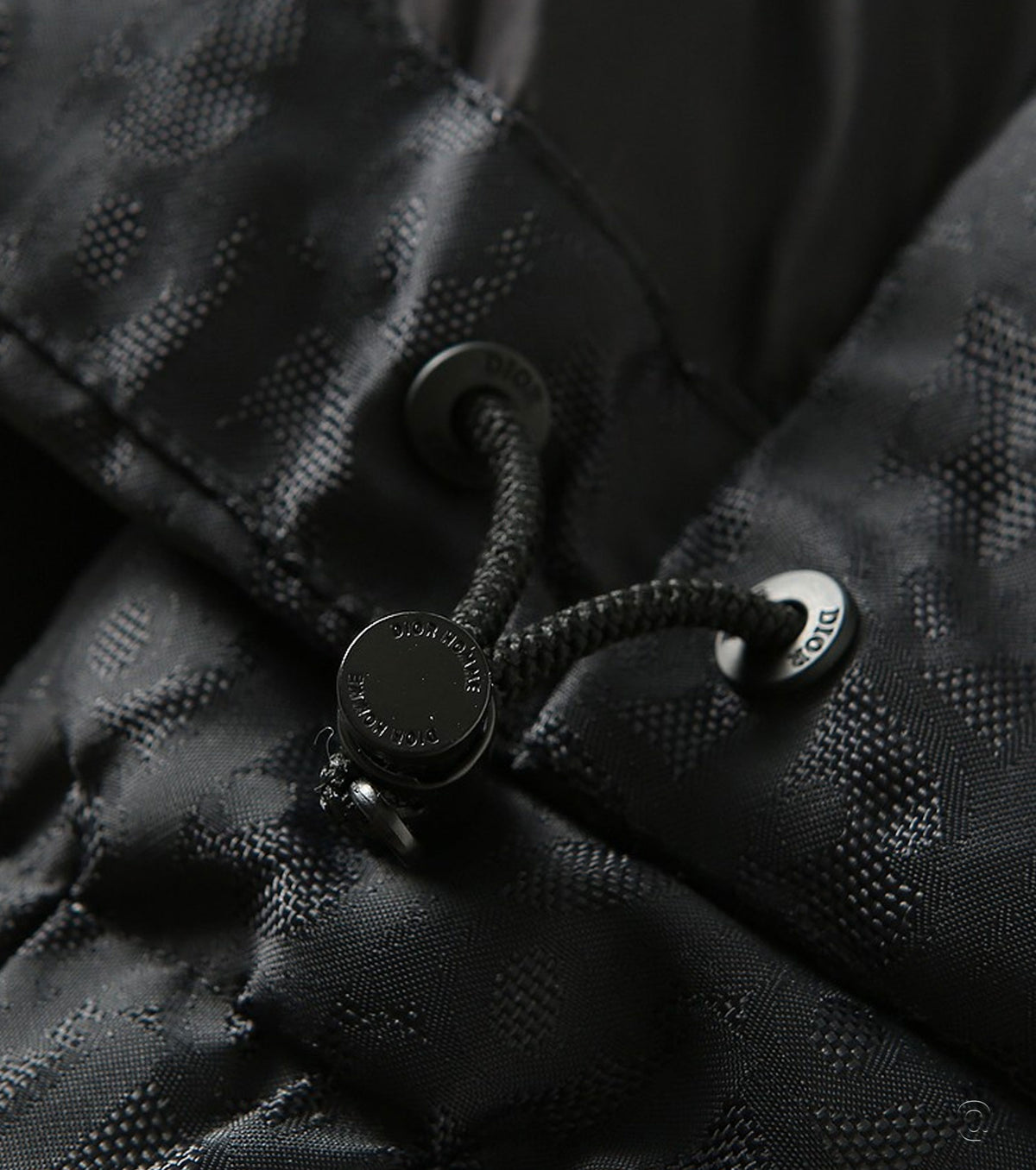 Жакардово пухено яке