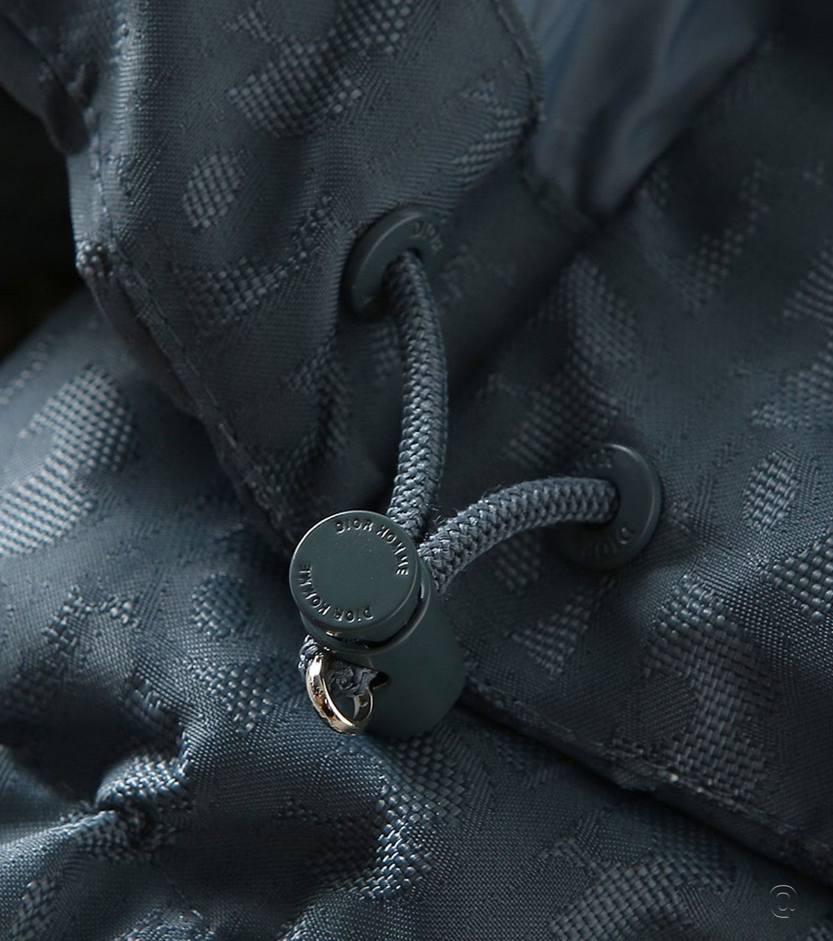 Жакардово пухено яке