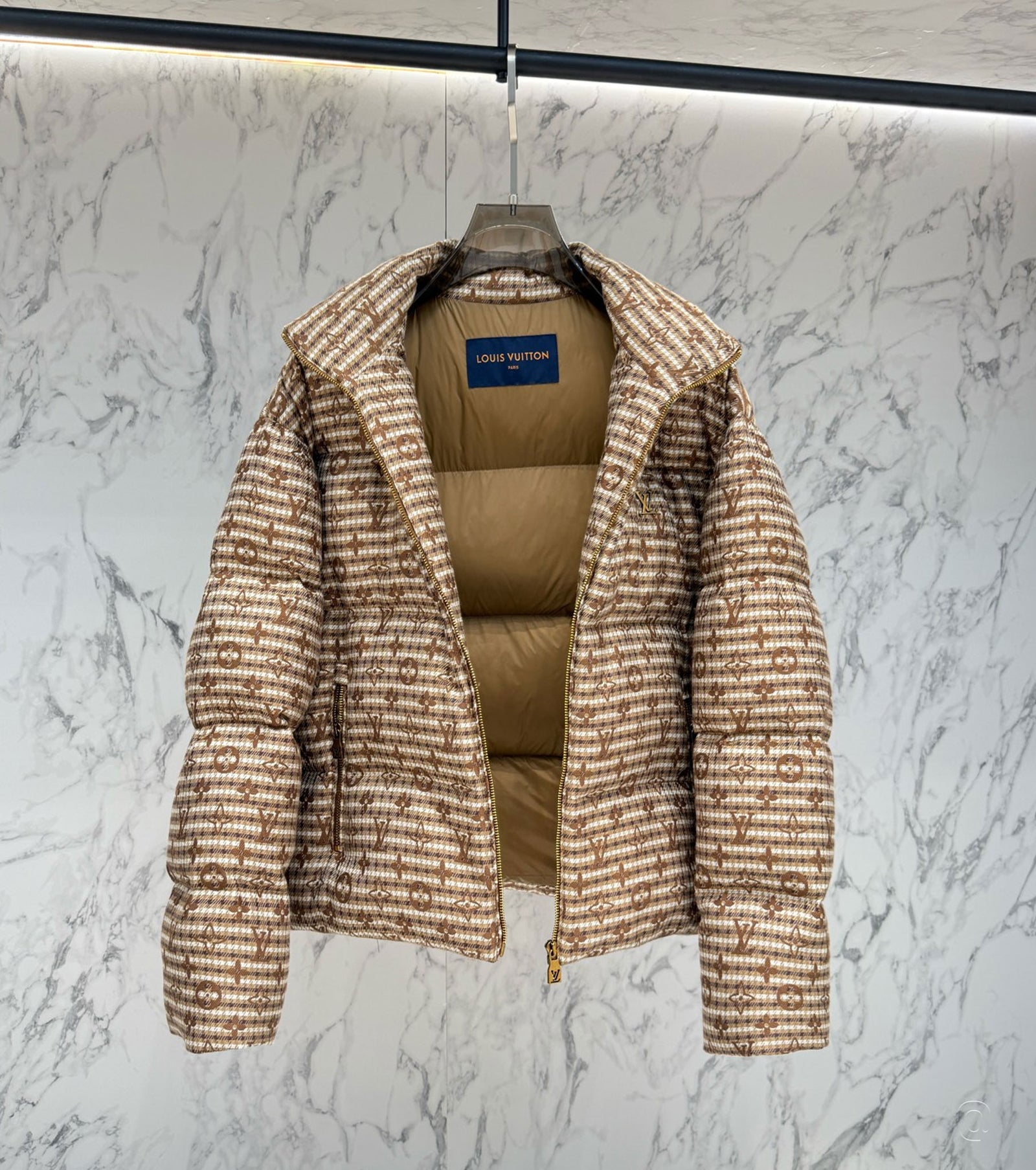 Мъжко жакардово пухено яке