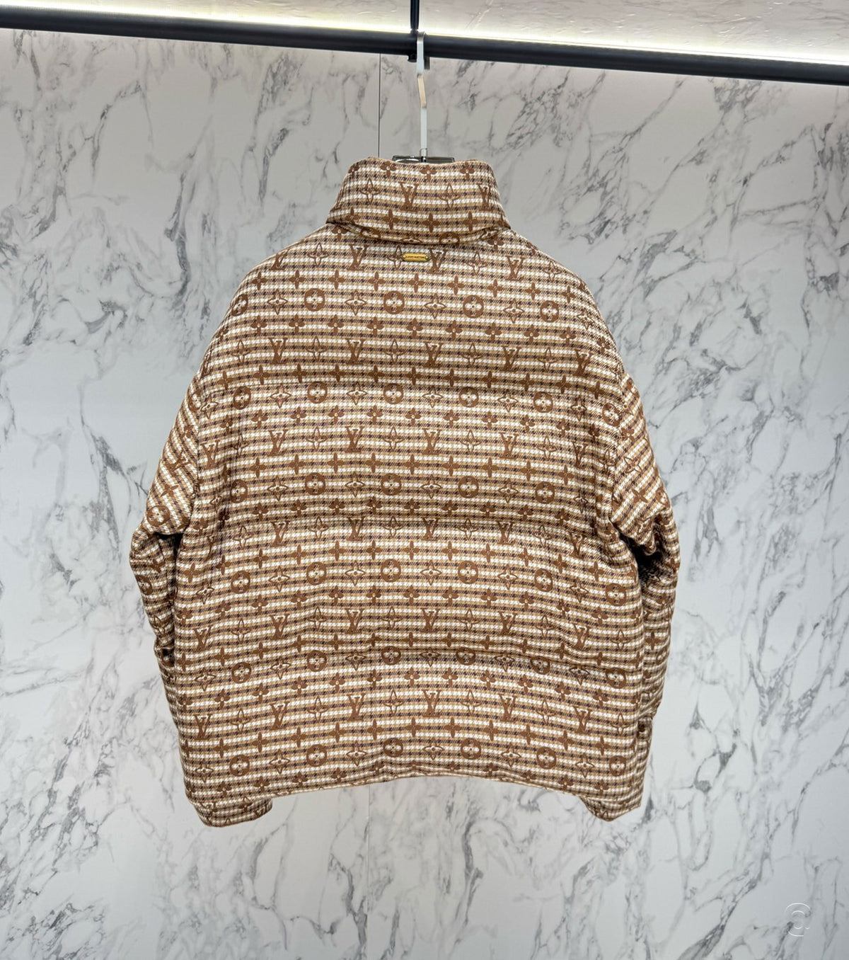 Мъжко жакардово пухено яке