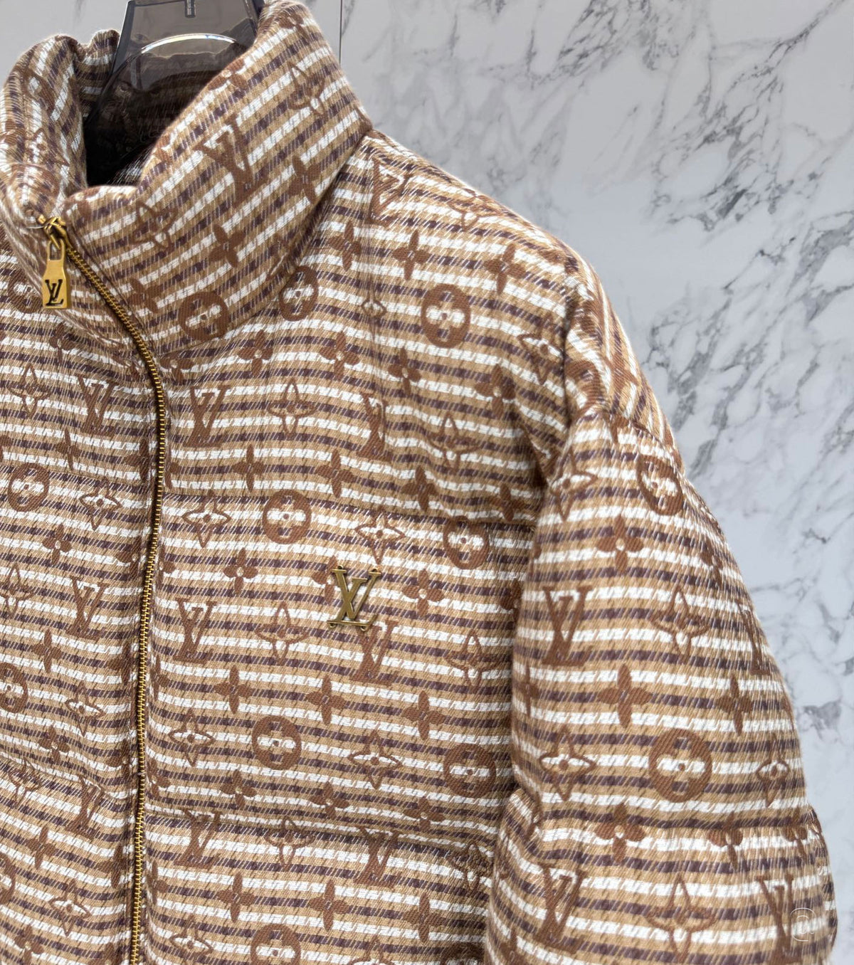 Мъжко жакардово пухено яке