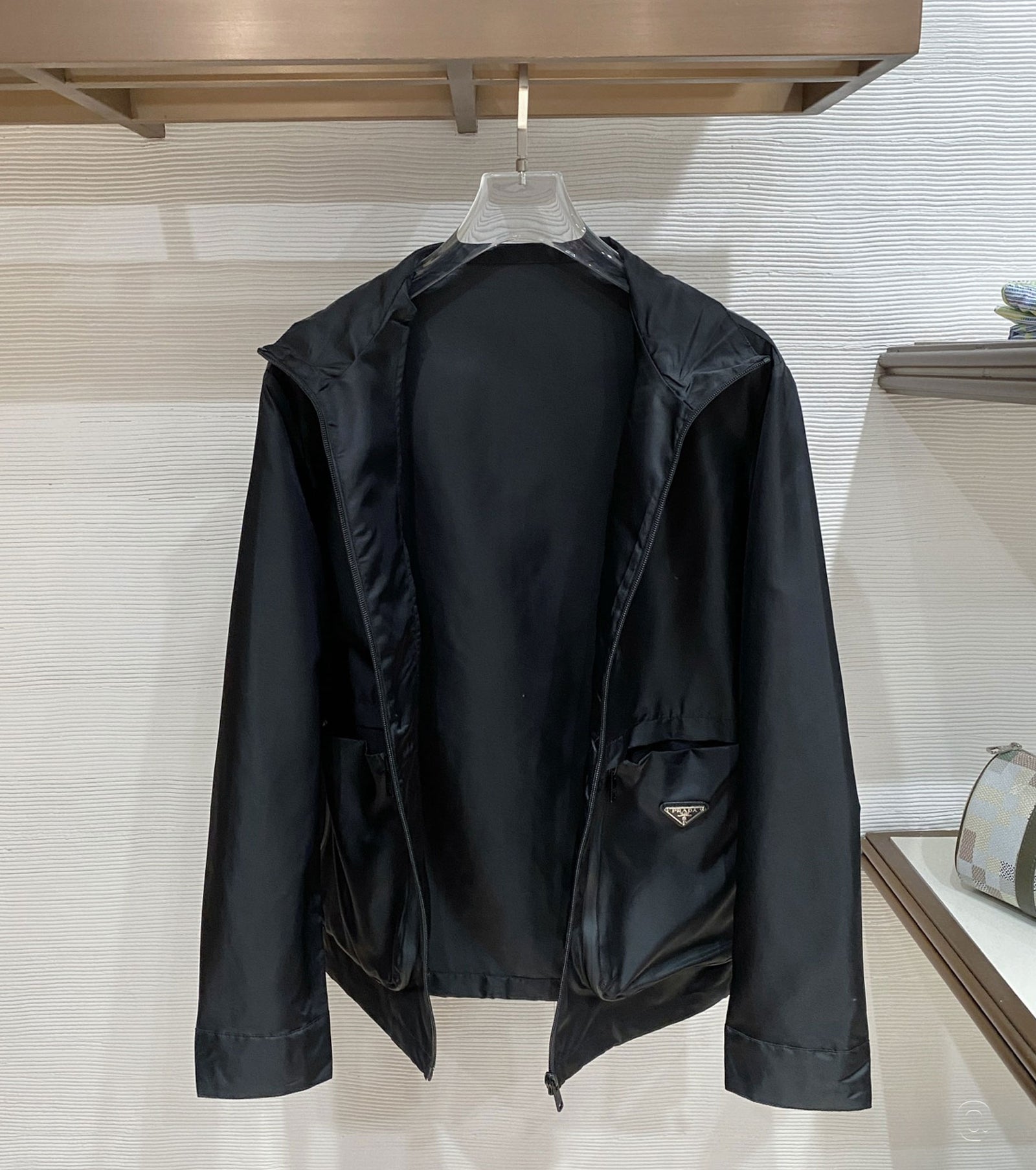 Преходно яке