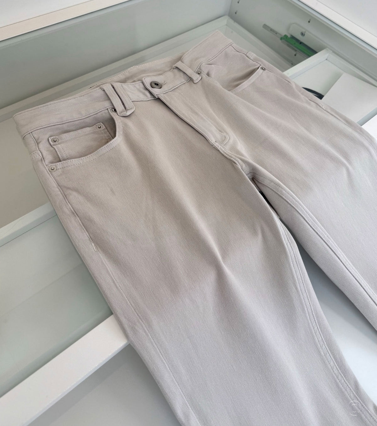 Прави дънки