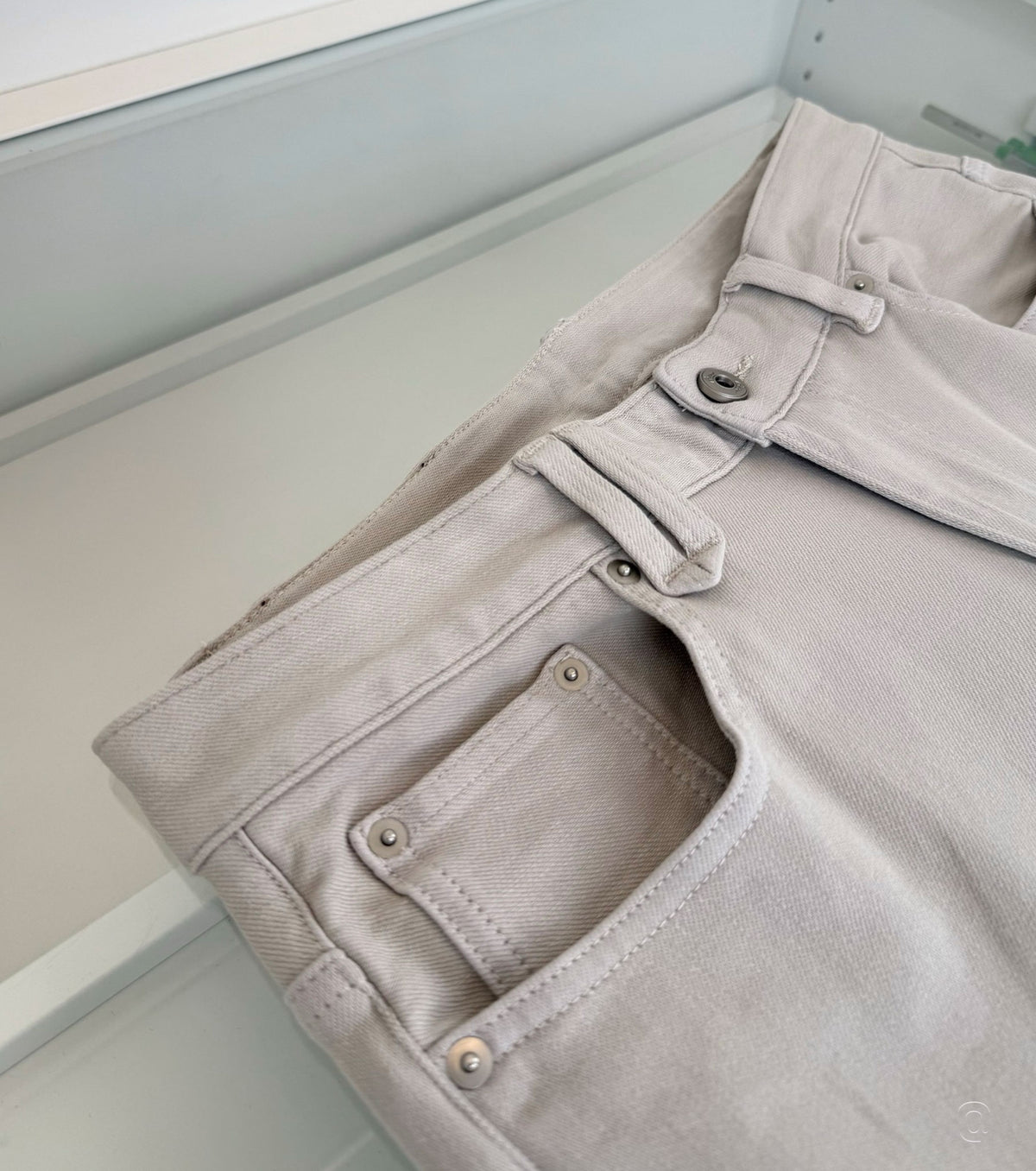 Прави дънки