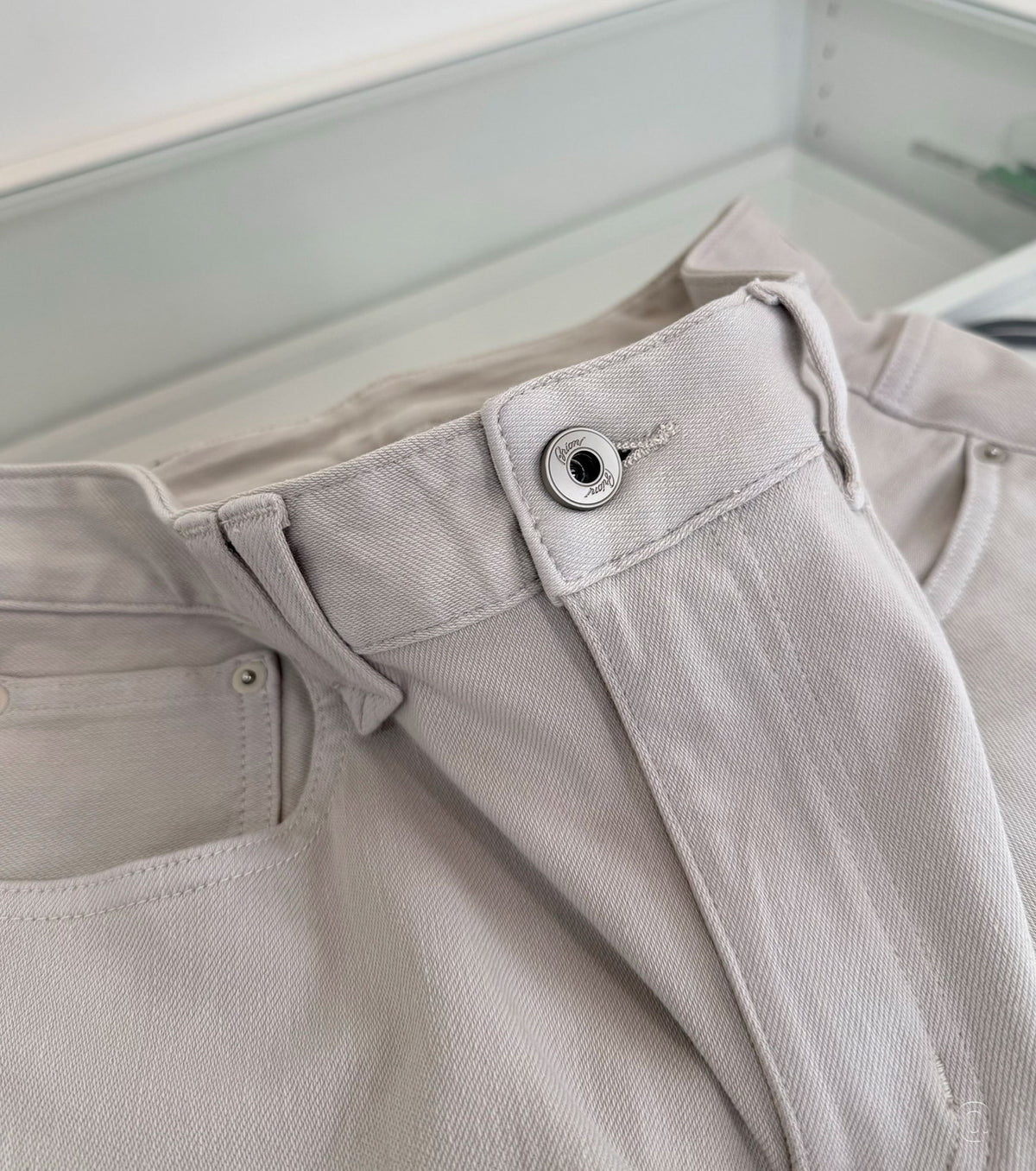 Прави дънки