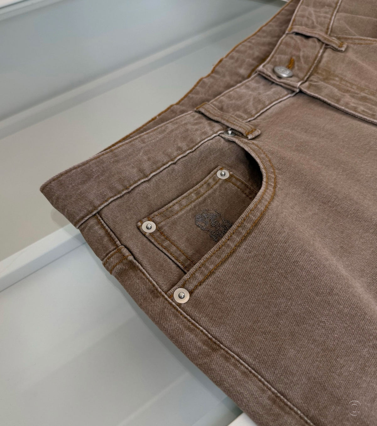 Дънки с прав крачол