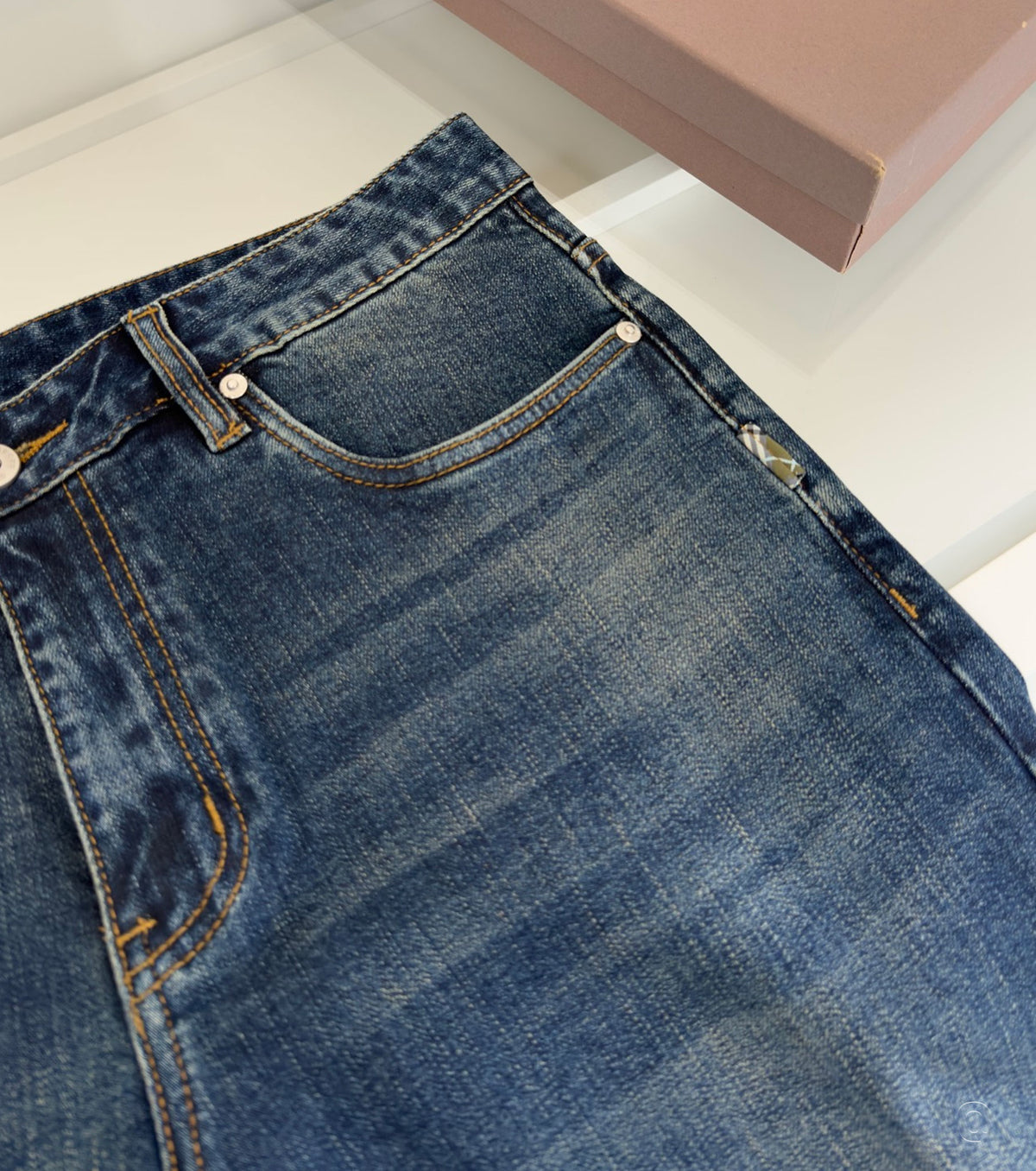 Мъжки дънки с права кройка