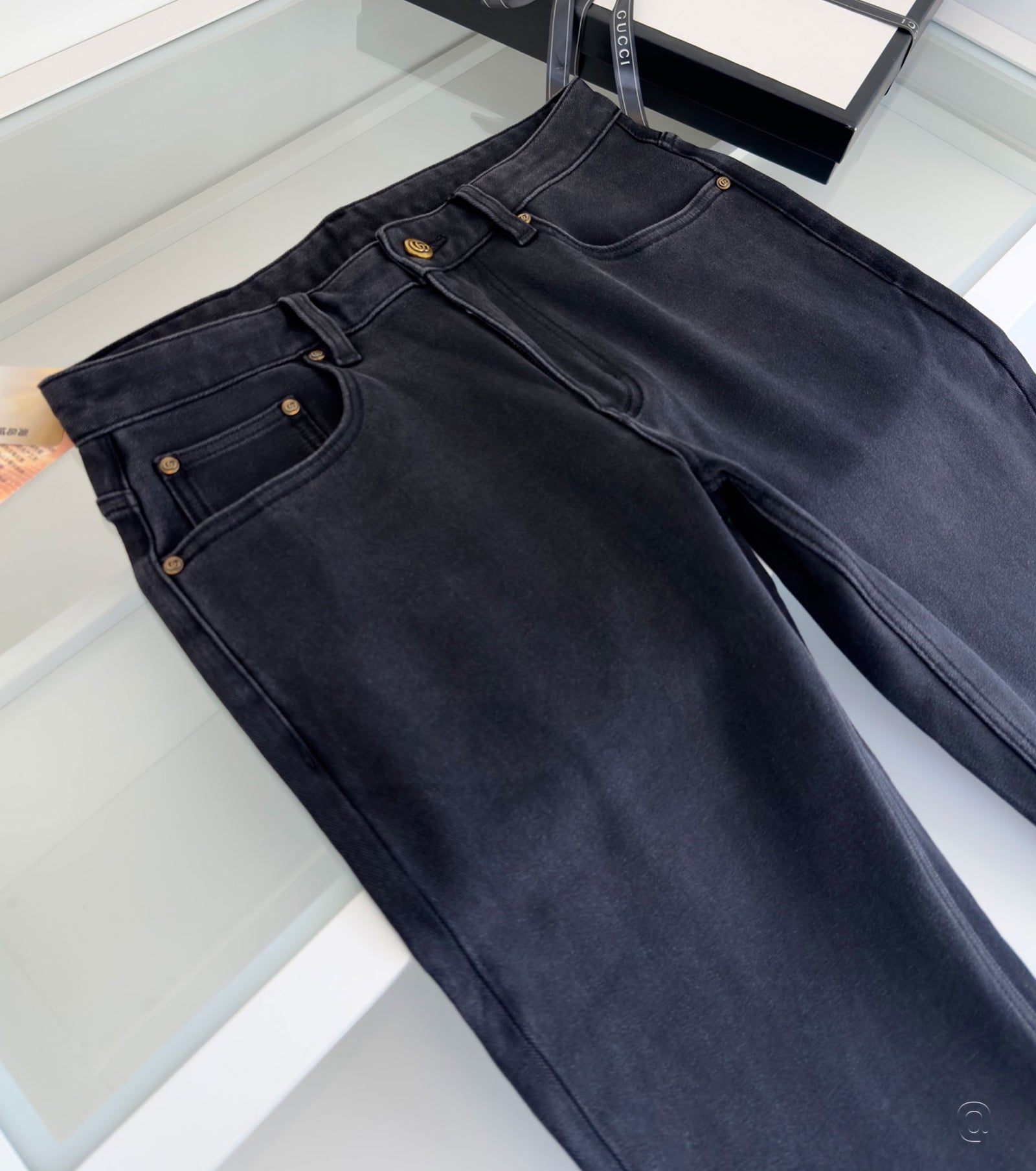 Мъжки прави дънки