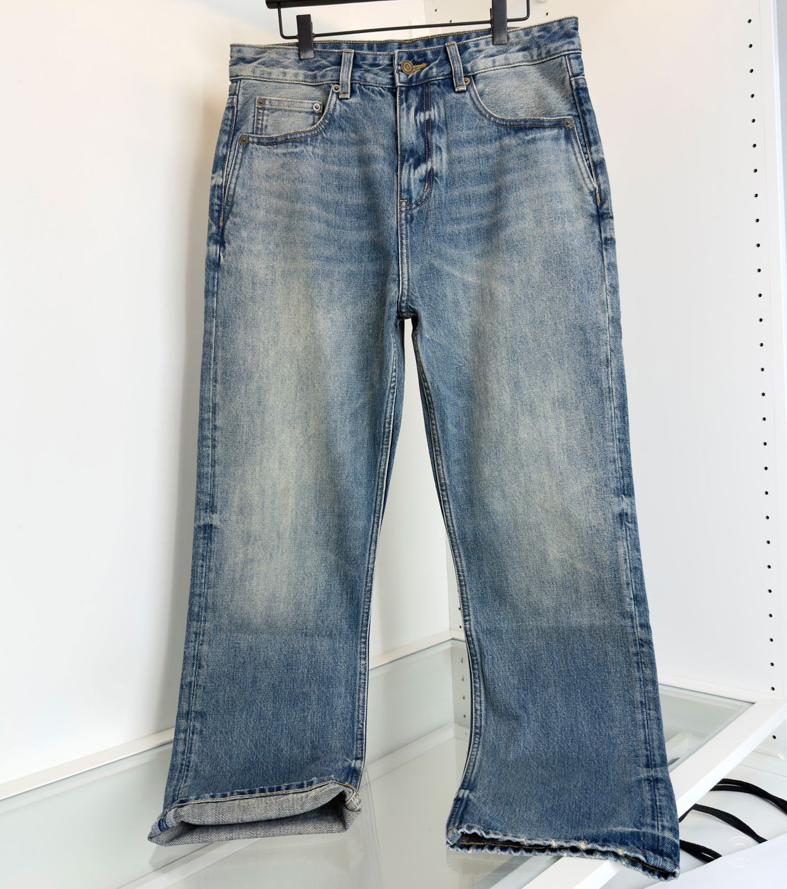 Мъжки дънки с права кройка