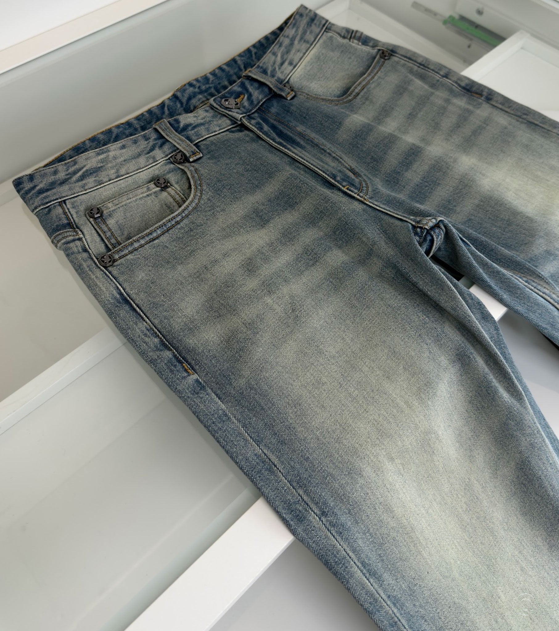 Men Classic Jeans