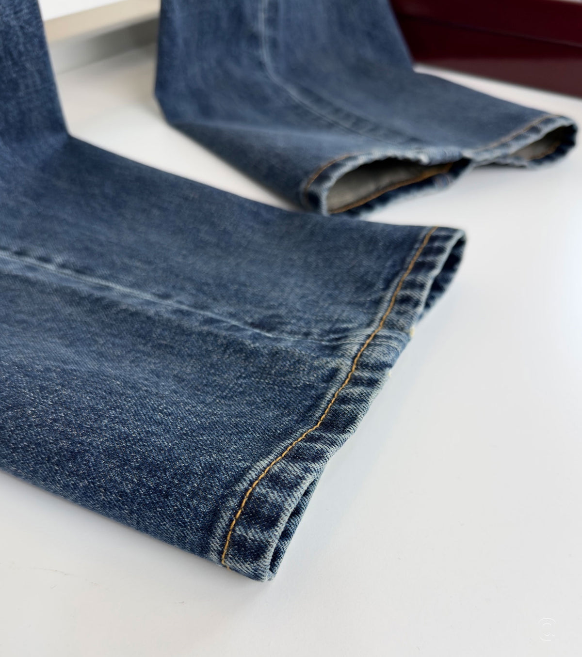 Мъжки дънки с права кройка